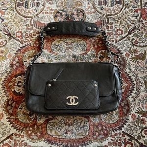 AUTHENTIC Vintage Chanel Black Leather Shoulder Bag